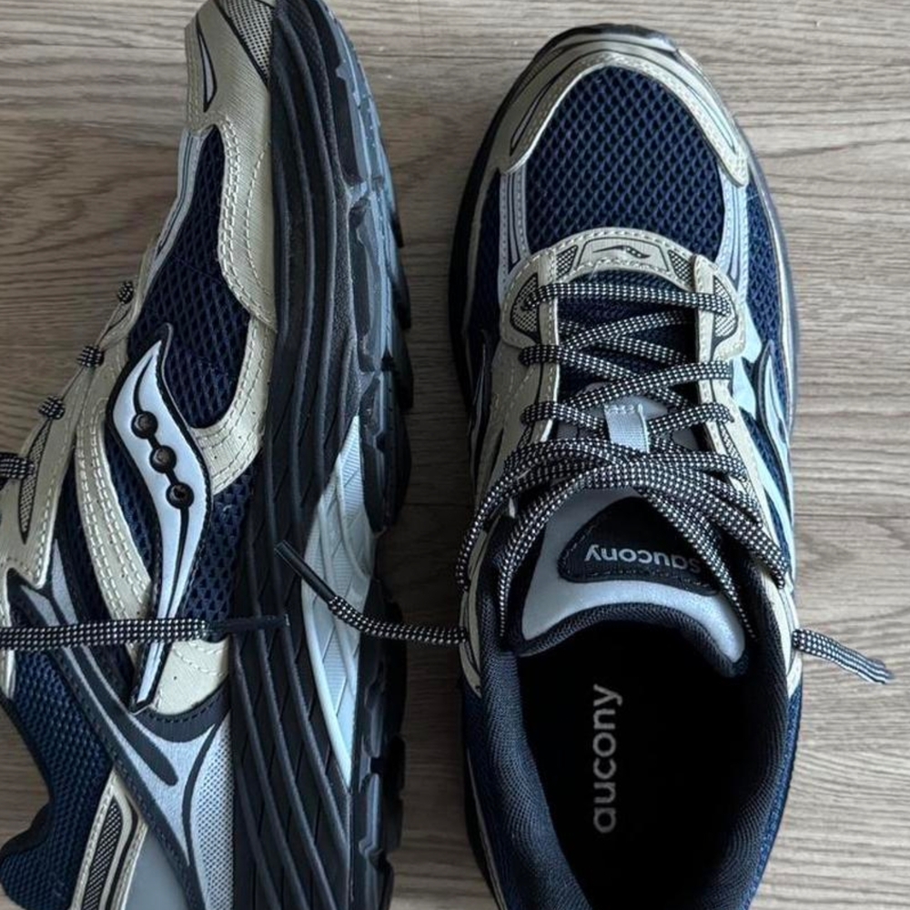 Saucony Omni 9 Men's Navy and Gray Running Shoes